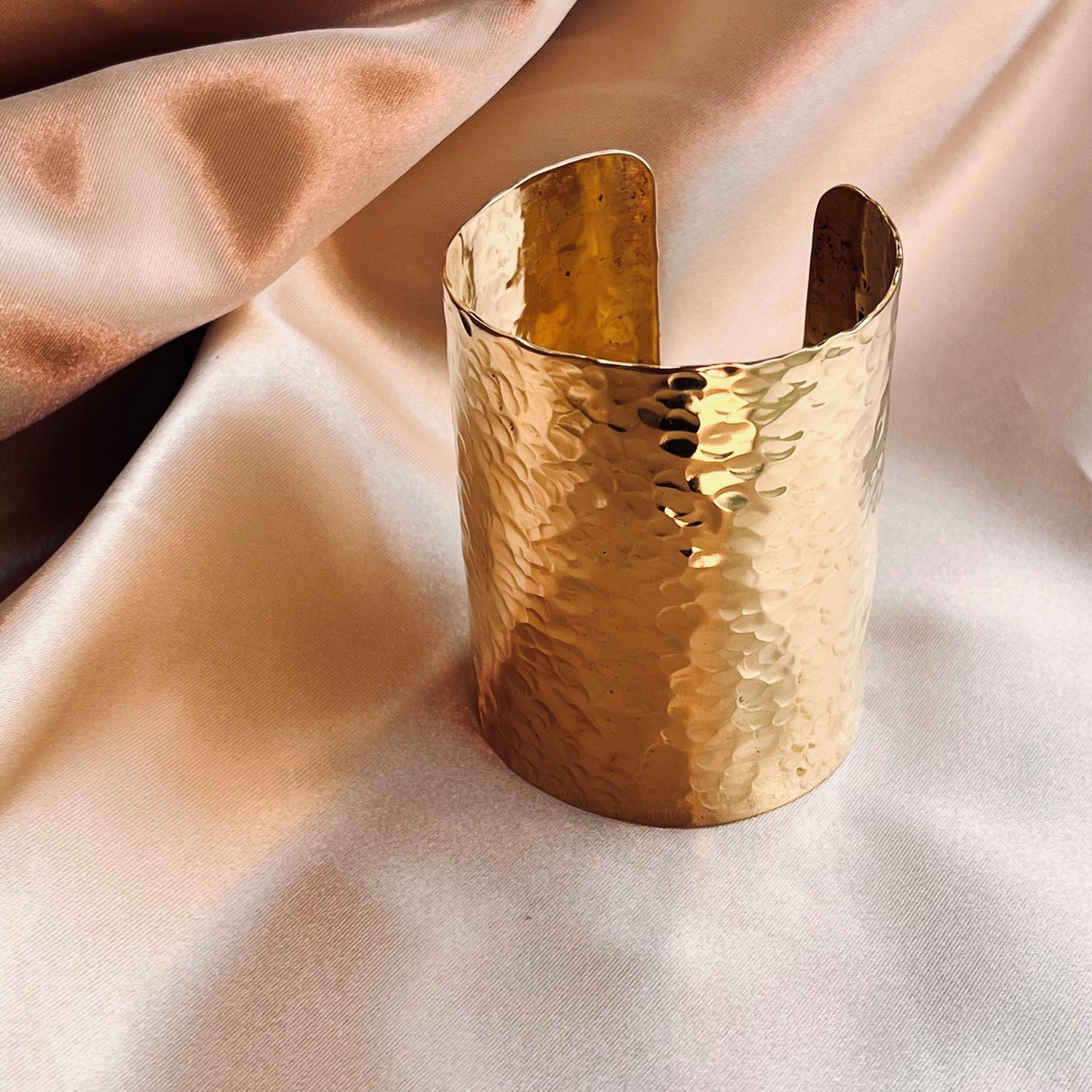 Bracciale 7 CM OTTONE MARTELLATO